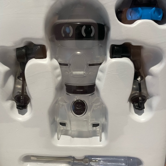 Perfect For Junior Engineers This Kit Provides a Fun Hands-On Approach - Picture 6 of 9